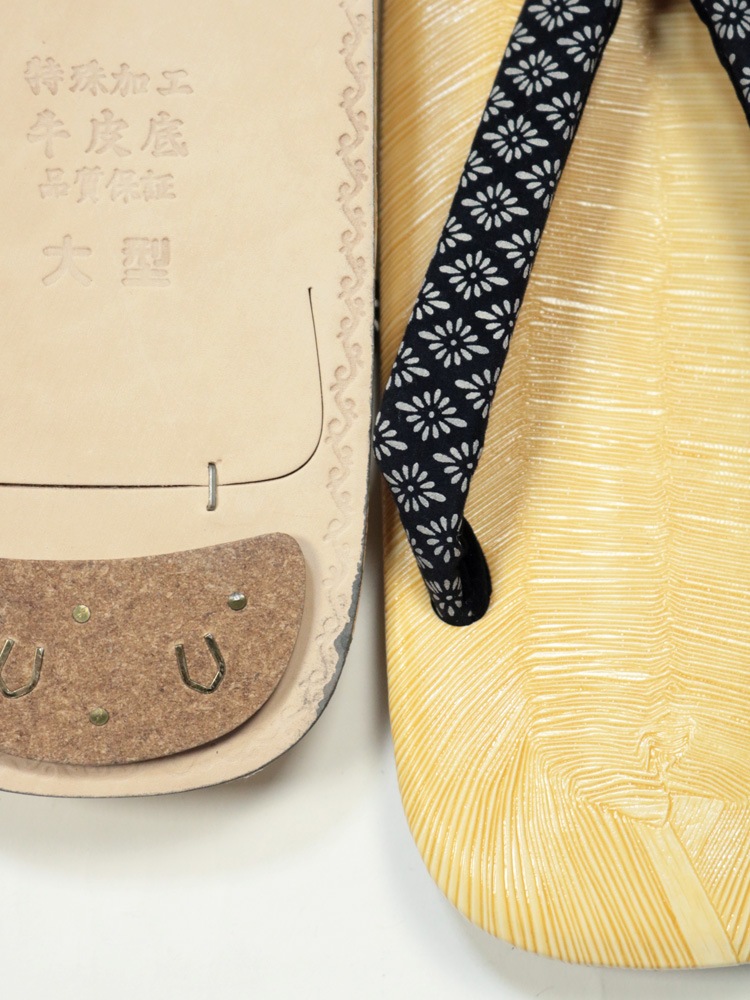 本革底雪駄 印伝調 花菱鼻緒 L