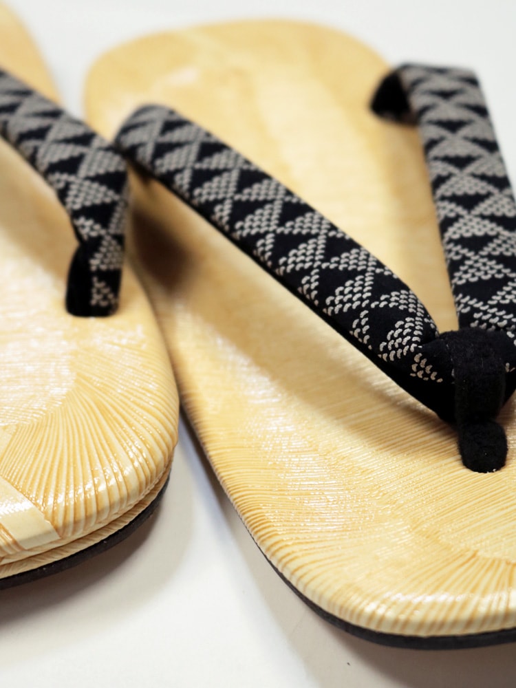 本革底雪駄 印伝調 鱗柄鼻緒 L