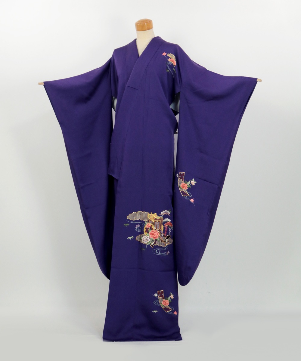 【リユース】振袖：御所車・松竹・花 刺繍文様／2504223