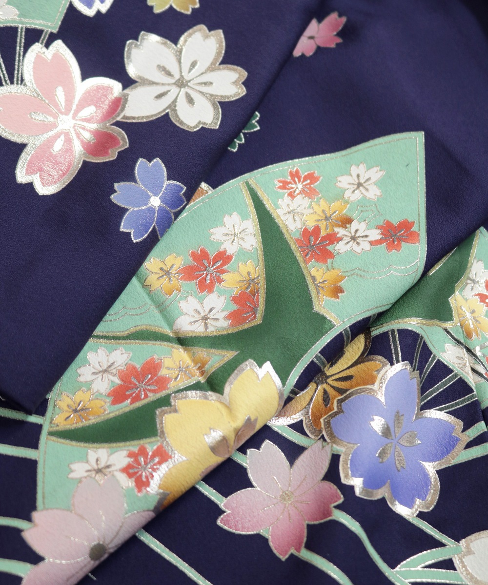 【リユース】振袖：扇・桜・鶴 友禅文様／2504222