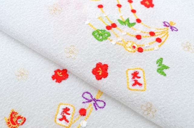大決算SALE☆20%OFF／半衿 刺繍 半襟 正月 刺繍衿 着物 成人式 結婚式