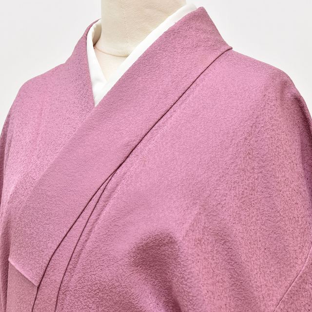 色無地 正絹 縮緬 仕立て上がり リサイクル着物 リサイクル色無地 女性 紋付 裄63.5cm M 身丈161.4cm L 紫色系 良品