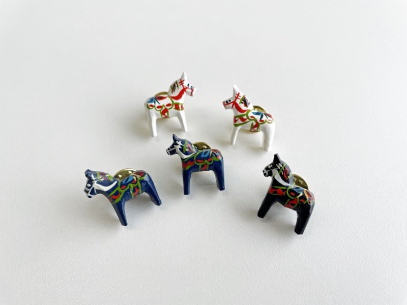 木製ダーラナホースピンズ/Nils Olsson