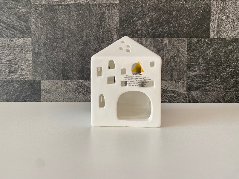 キャンドル入口サイズ
W：約4.5cm　H：約4.0cm