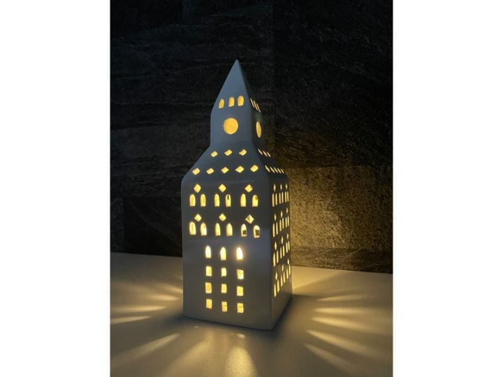 UYUNIのＬＥＤティーライトを灯して撮影しました。