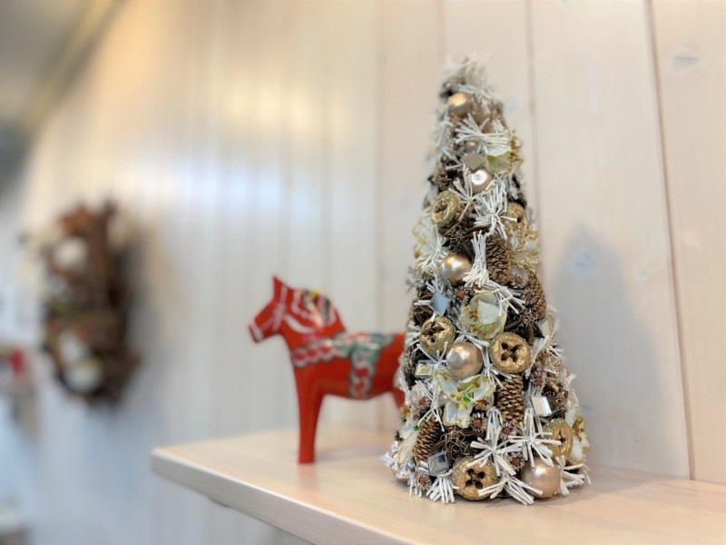 【SALE】白いもみの枝のピラミーデ／Rasp