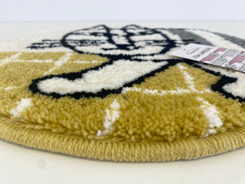 マイキーチェアパッド/LISA LARSON