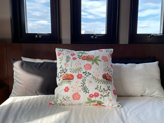 【Sleeping Fox】クッションカバー／Arvidssons