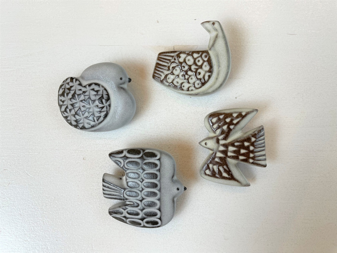 BIRD TILE BROOCH/BIRDS' WORDS