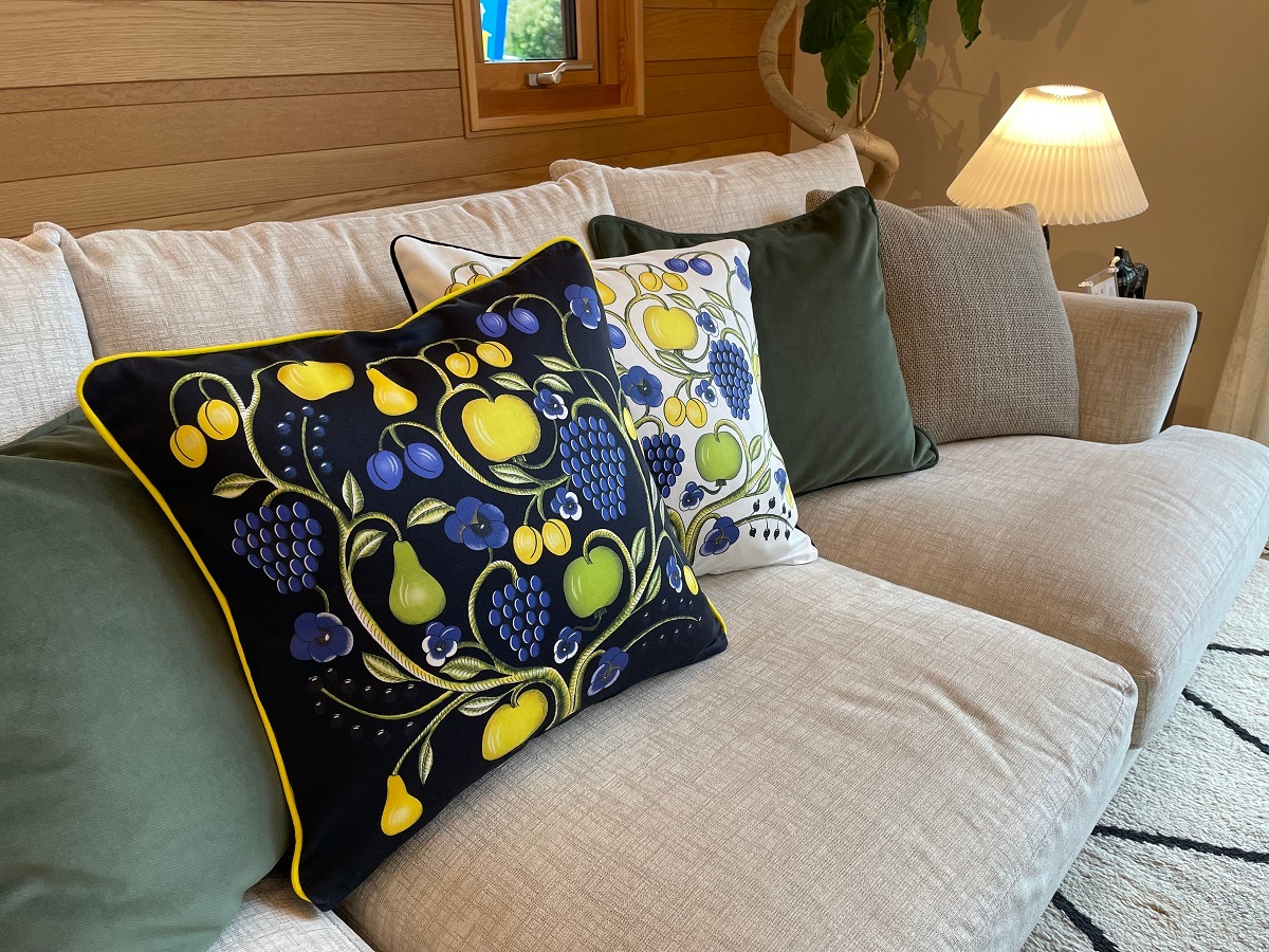 クッションカバー　ORCHARD オーチャード／Kuovi