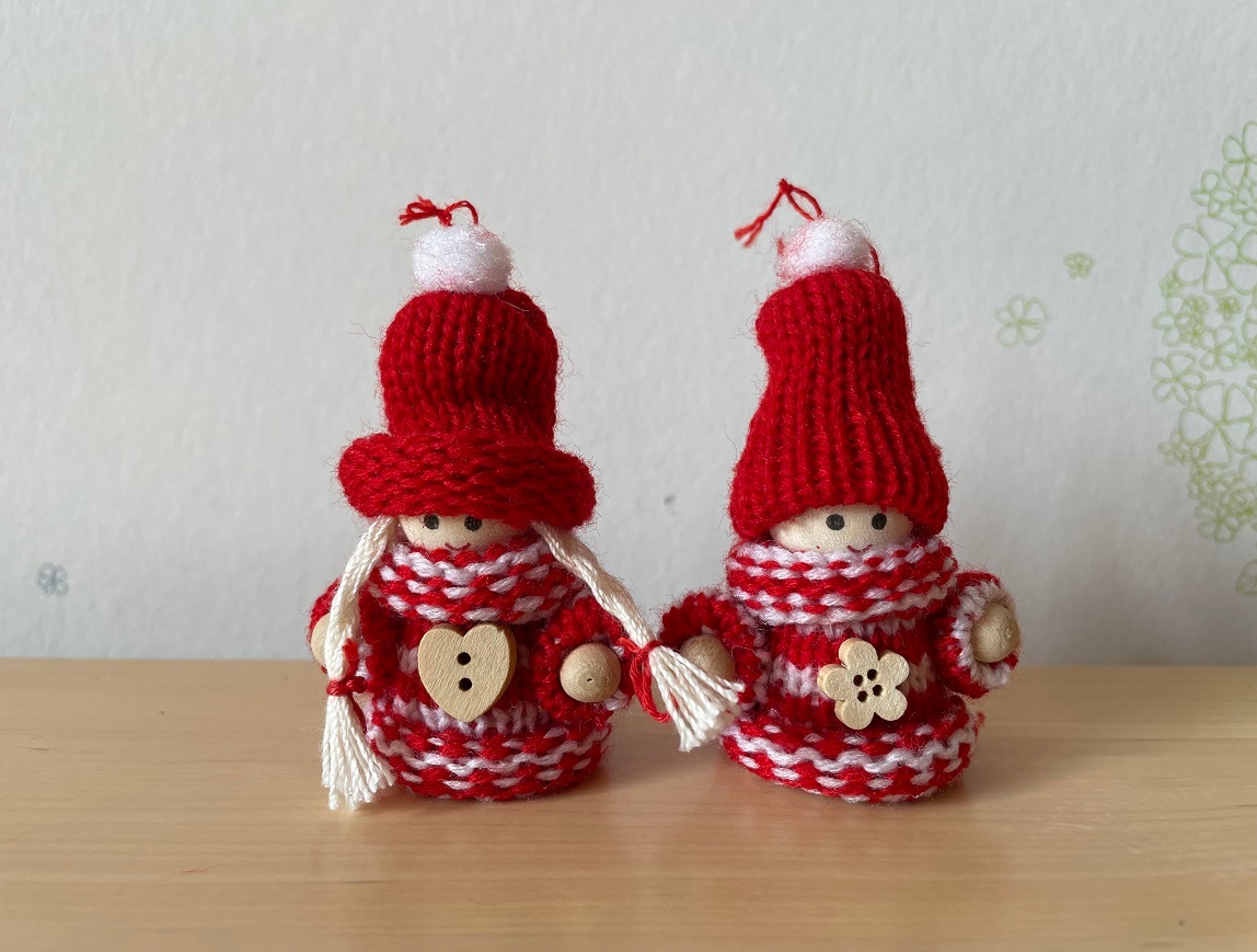 ウール製オーナメント　ニット帽のカップル（レッド）／Rasp社