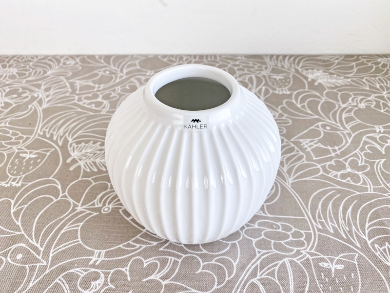 ハンマースホイベース　ホワイト　（H13cm）／KÄHLER