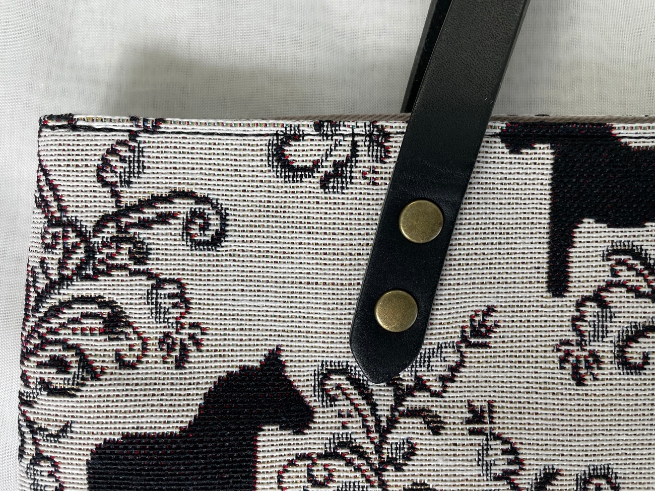 ダーラナホース柄　ジャガード織トートバッグ/Arviddsons/Kurbits白地ブラック