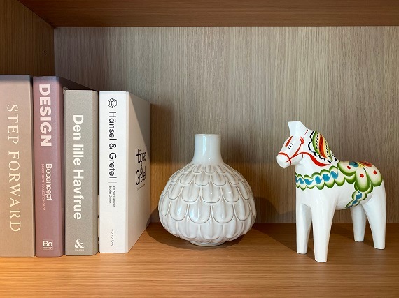 ダーラナホース（白色ベース定番柄）　誕生月：１月