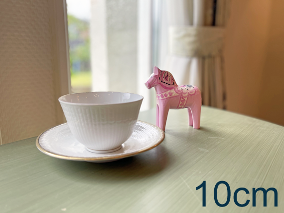 ダーラナホース（ピンク色ベースピンク色柄）　誕生月：１０月