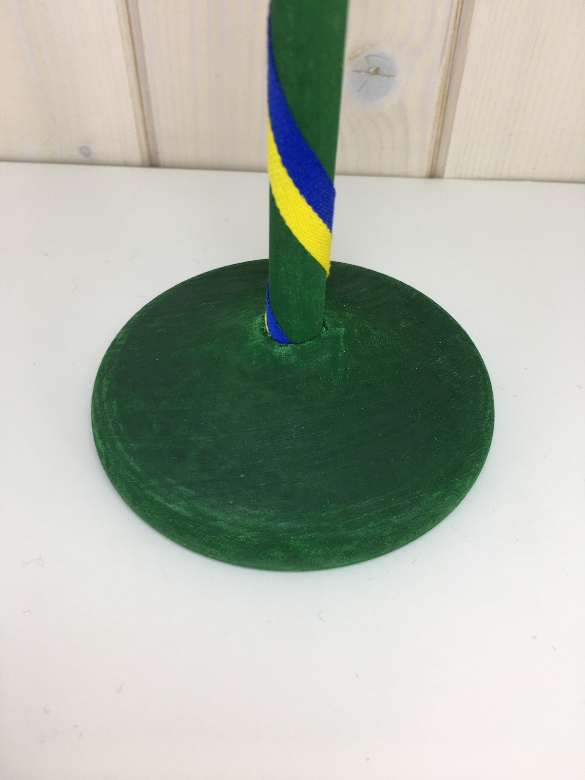 ミッドサマーポール・グリーン