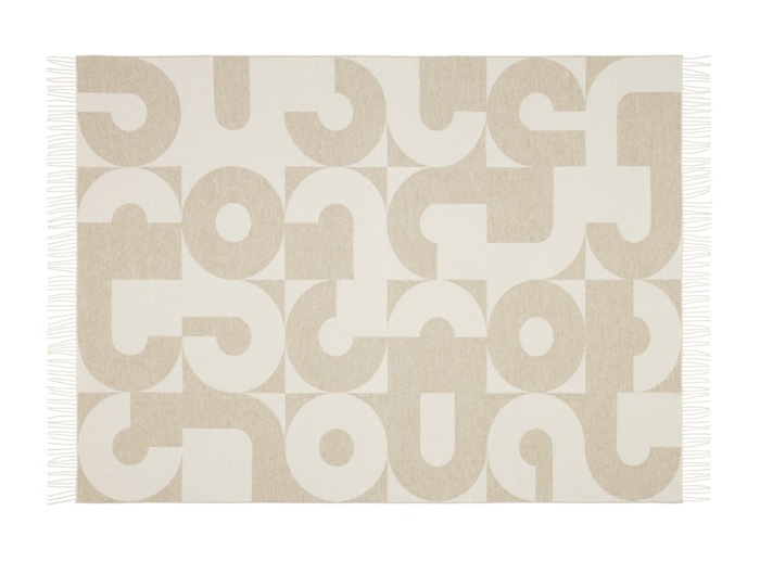 �ڼ谷����λ��Girard Blankets