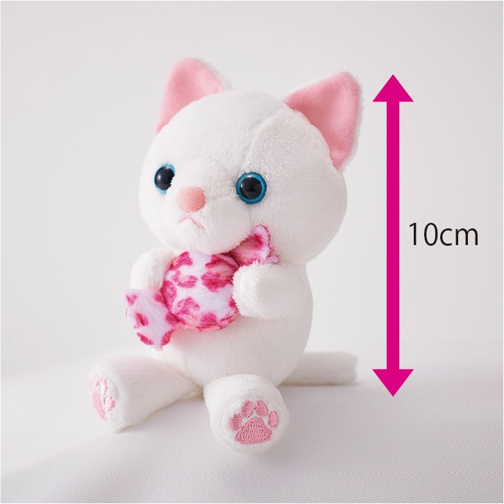 ＜寄附金付＞ホテル公式マスコット 白ねこの「マヨ」