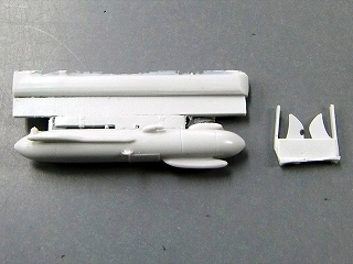 72331  Lilac  container electronic warfare|飛行機用パーツ|飛行機