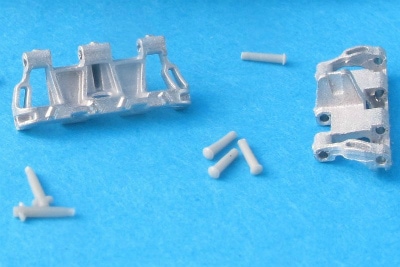 MTL-35013 III/IV号戦車用 40cm 後期型 可動履帯(シェブロン付き)1943-45|AFV用パーツ|AFV