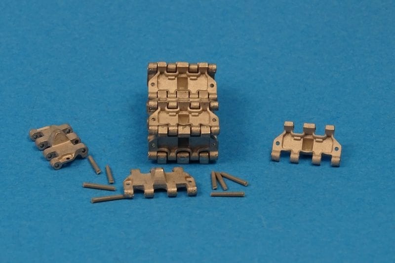 MTL-35064 WWII 露 コミンテルン砲兵トラクター用履帯(金属製)|AFV用パーツ|AFV