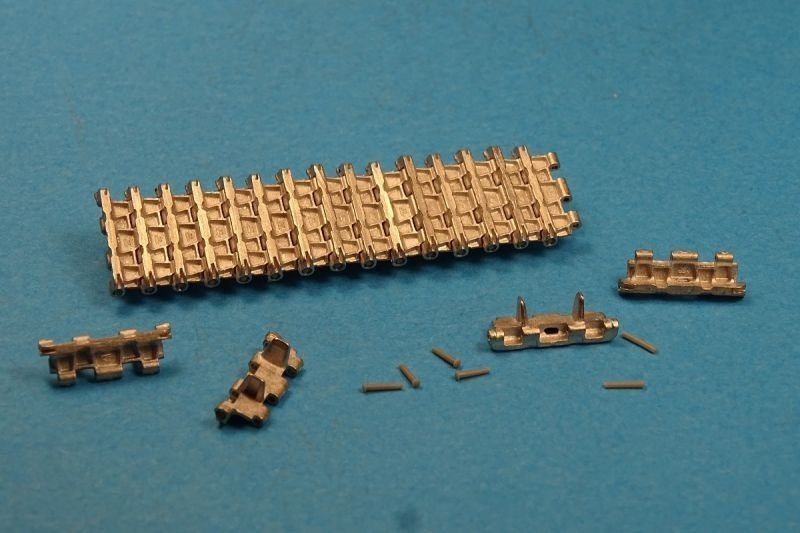 MTL-35072 WWII 独 II号戦車L型 ルクス用履帯(金属製)|AFV用パーツ|AFV