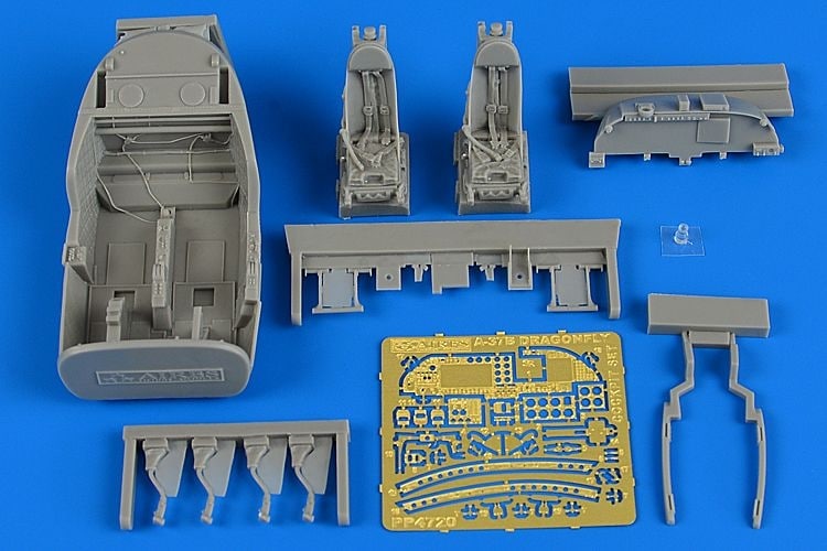 4720 A-37B ドラゴンフライ コクピットセット|飛行機用パーツ|飛行機