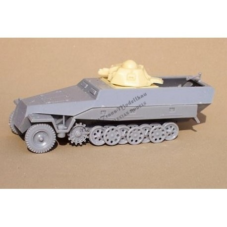 MT72032 ドイツ Sd.Kfz.251D w/ルノー R-35砲塔搭載型 コンバージョンセット|第二次大戦のAFVモデル|AFV