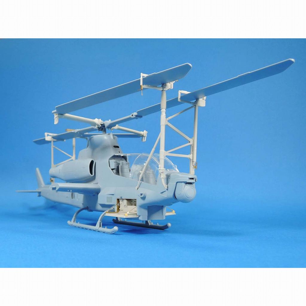 【再入荷】LF1369 AH-1Z ヴァイパー ローター折りたたみ固定具|飛行機用パーツ|飛行機