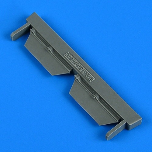 32272 1/32 マクドネル・ダグラス F/A-18A/B/C/D ホーネット LEXフェンス (2個入り)|飛行機用パーツ|飛行機