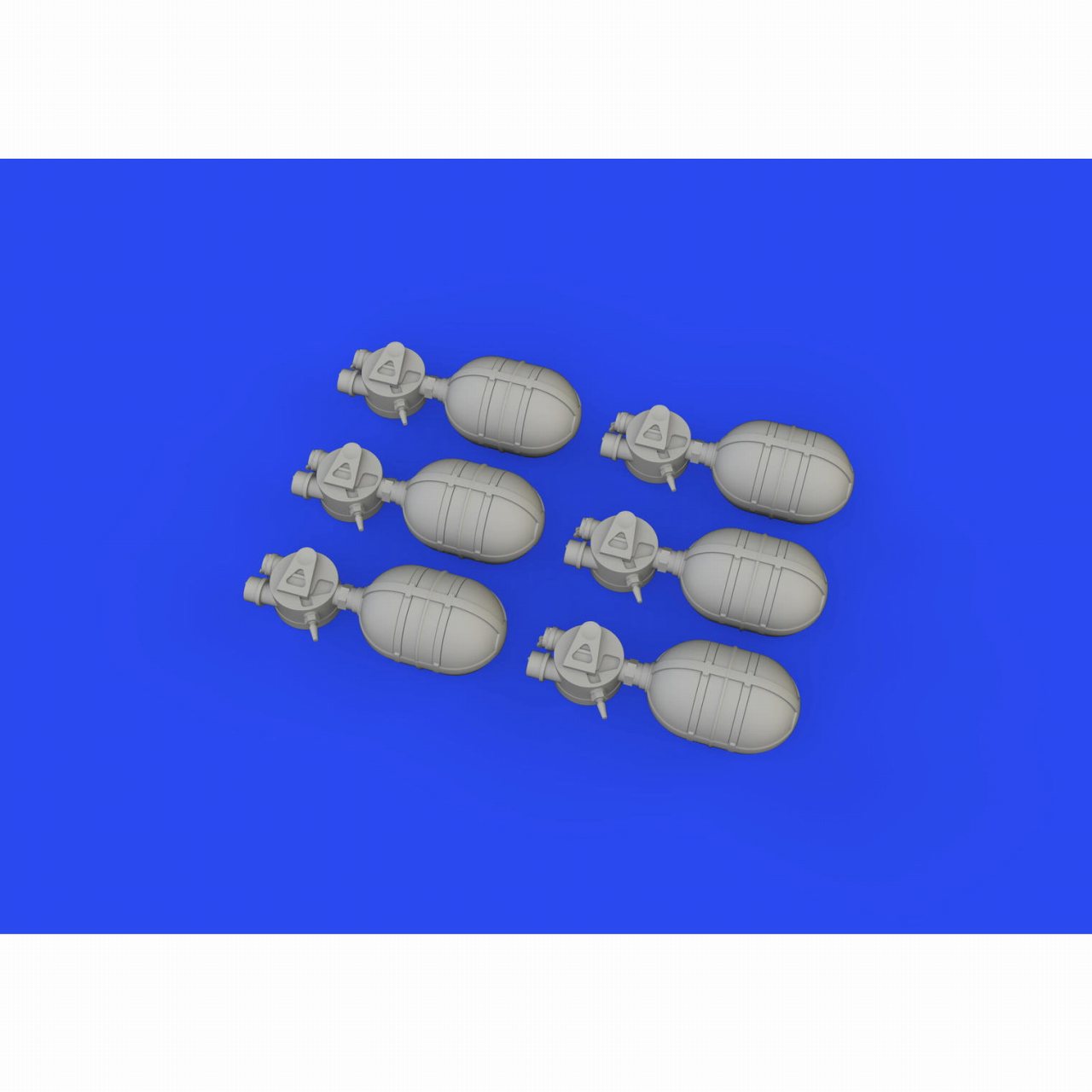 ブラッシン648796 1/48 WW.II 米陸軍航空軍機用A-4酸素ボンベ (6個入り)|飛行機用パーツ|飛行機