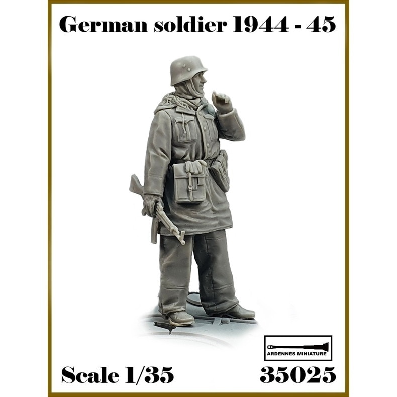 AR35025 1/35 WWII ドイツ軍兵士1944-45＃1 タバコを吸う下士官兵(1体入)|第二次大戦のフィギュア|フィギュア