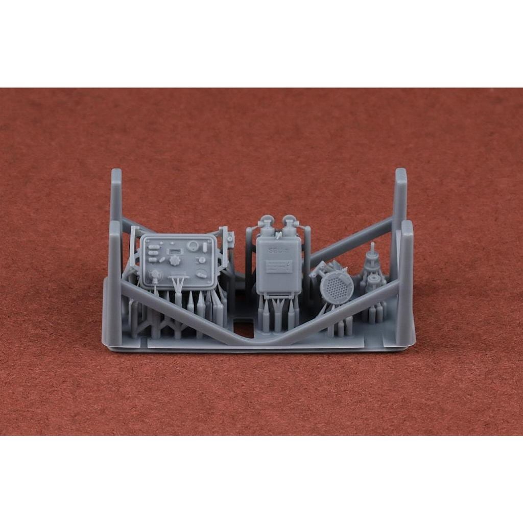 3D023 1/35 ドイツ Sd.Kfz.250用f-1944 無線機|AFV用パーツ|AFV