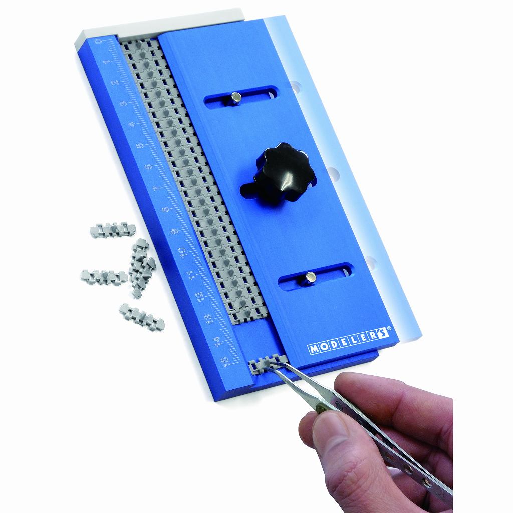 T038 トラックメーカー|工具|ツール＆マテリアル