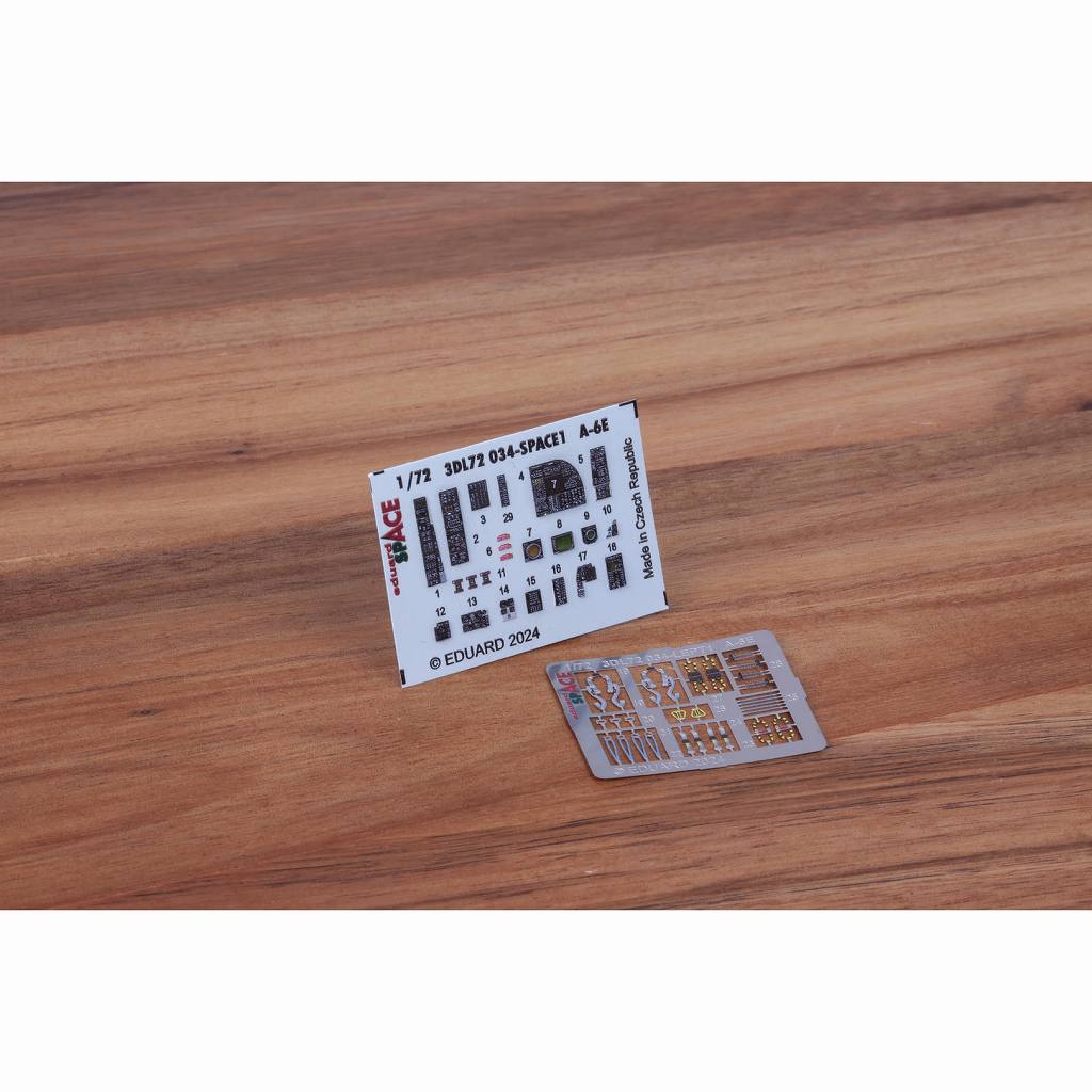 3DL72034 1/72 A-6E �����ڡ����� ����3D�ǥ����� w/���å��󥰥ѡ��ĥ��å� (�ȥ��ڥå�����)