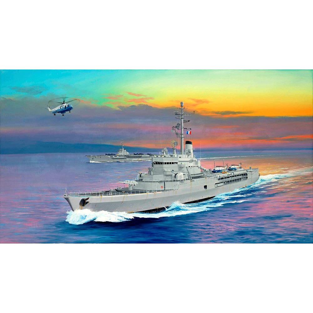 05636 1/350 フランス海軍 ヘリコプター航空母艦 ジャンヌ