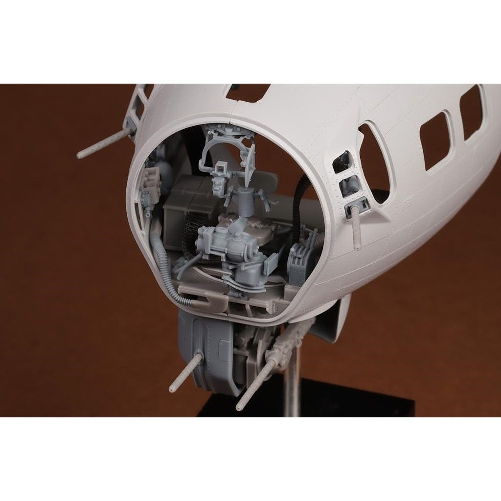 【新製品】32003 1/32 ボーイング B-17G フライングフォートレス 機首アップグレードセット(HKモデル用)|飛行機用パーツ|飛行機