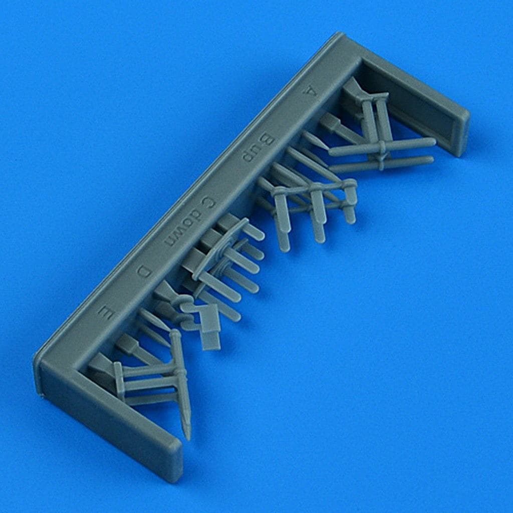 �ڿ����ʡ�32350 1/32 MiG-21MF ����ƥʡ����󥵡����å� (�ȥ��ڥå�����)