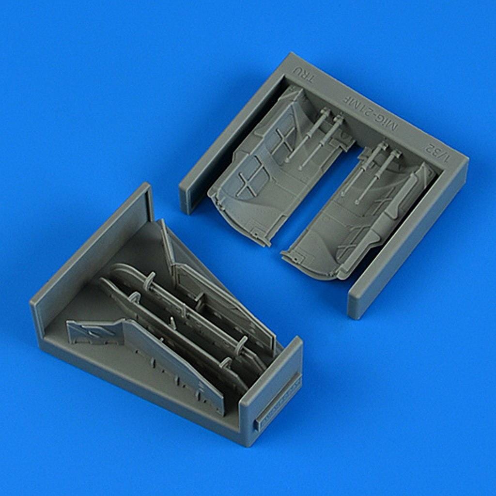 新製品】32370 1/32 MiG-21MF 着陸装置カバー (トランペッター用