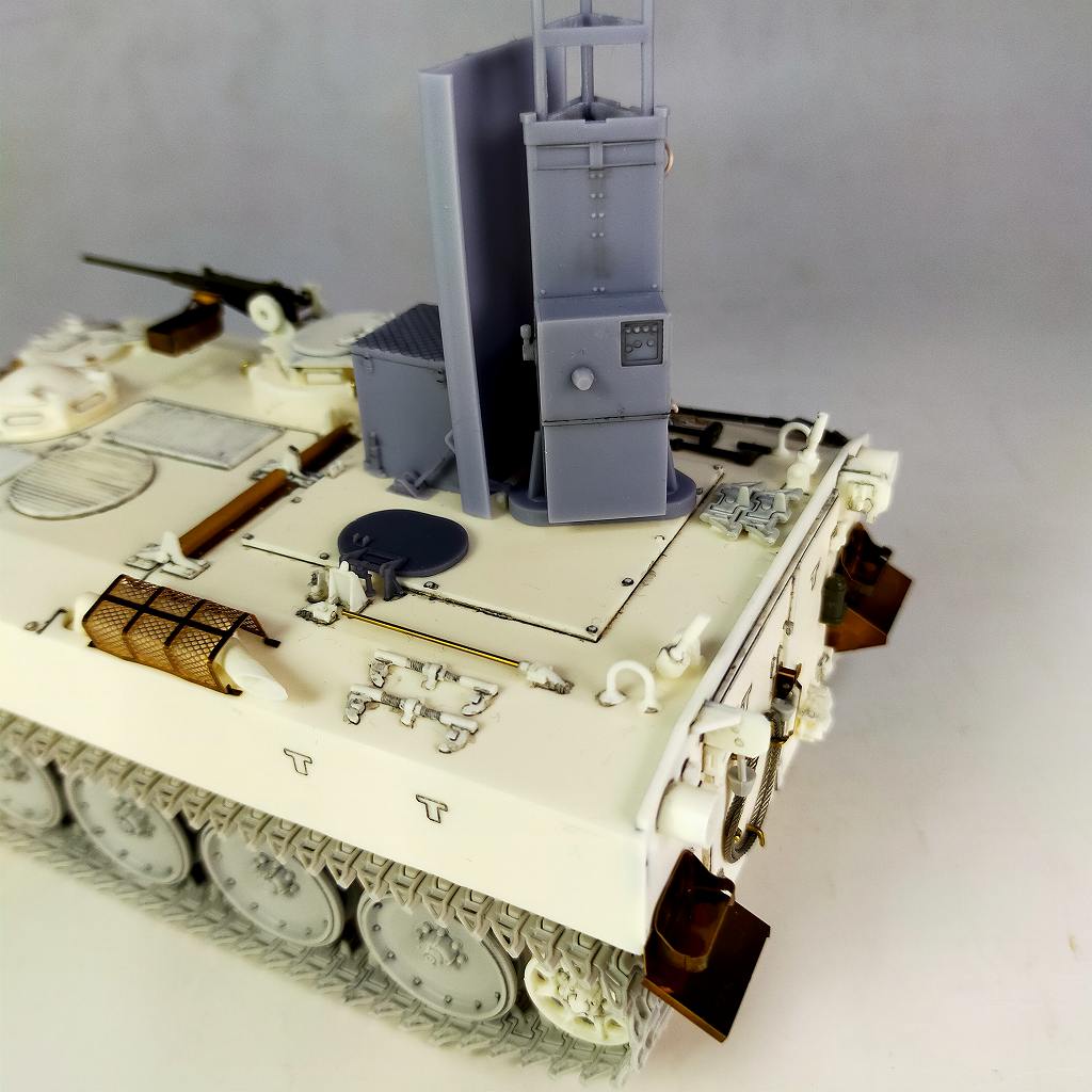 えときんモデル 1/35 75式自走ロケット発射機 えときんモデル 1/35 陸上自衛隊 75式自走多連装130mmロケット弾