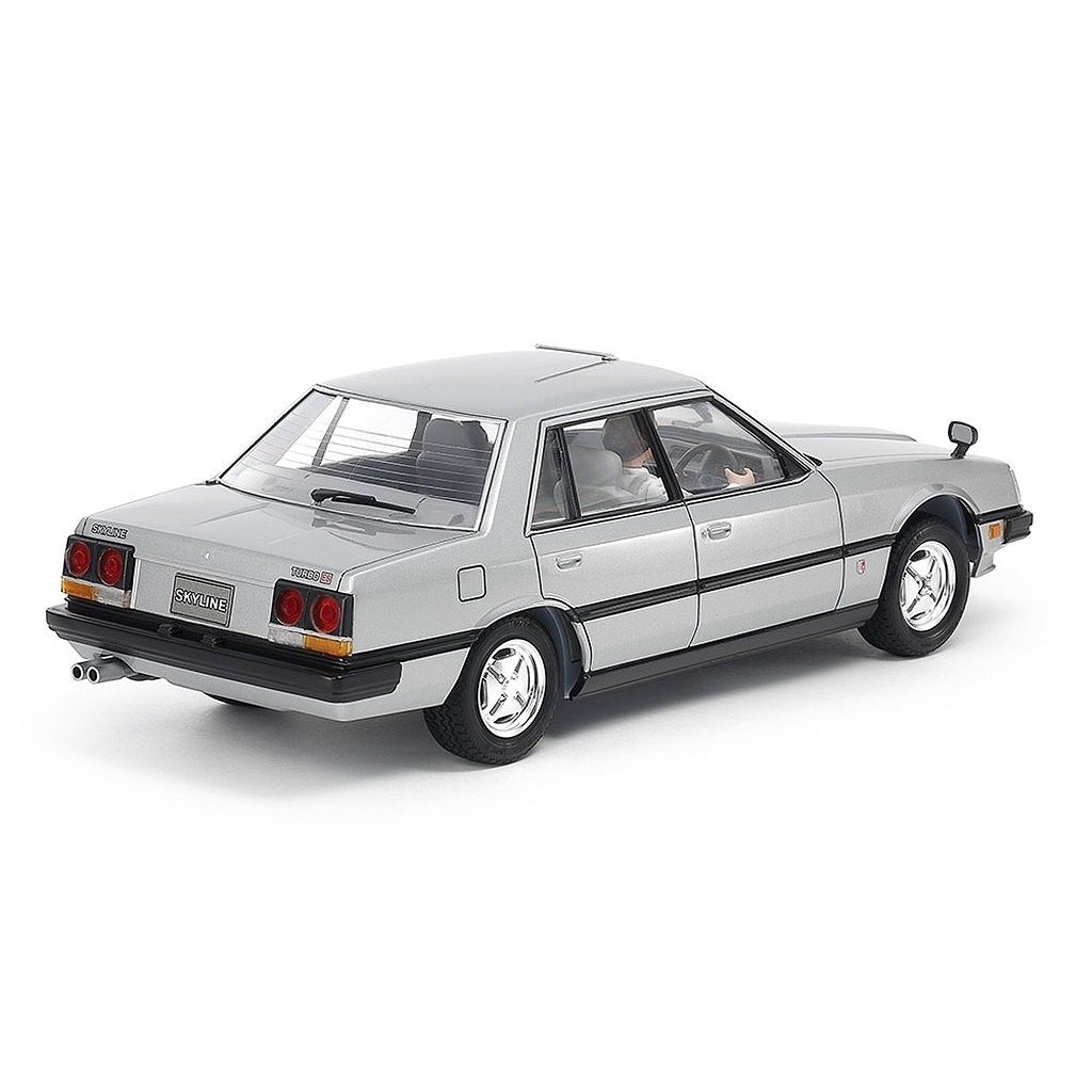 【スンページ】 24374 1/24 NISSAN スカイライン セダン 2000 ターボ GT-E・S | タミヤ
