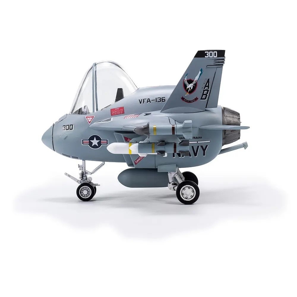 スナップモデル7機セット Amazon | 童友社 1/72 凄!プラモデル No.7 アメリカ海軍 F/A-18E