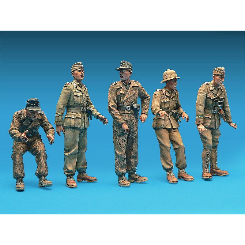グンゼ産業　1/35 ミリタリーフィギュア5セット 35072 ドイツ アーマードカークルー フィギュアセット5体 | ミニアート