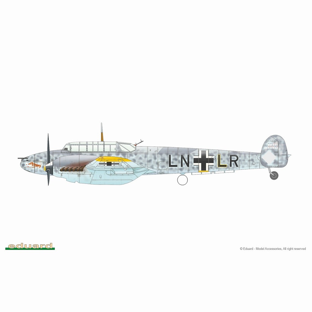 プラモデル完成機　1/48　メッサーシュミットBf110D-3 8203 メッサーシュミット Bf110E プロフィパック | エデュアルド