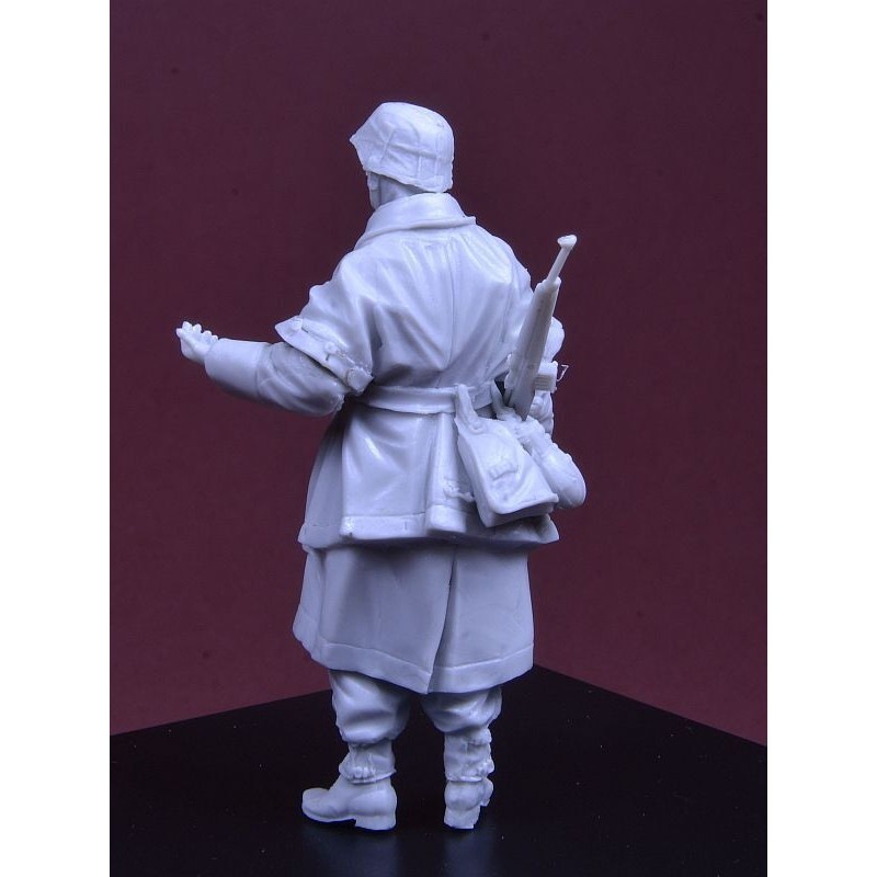 DD35207 1/35 WWII ドイツ武装親衛隊 迷彩ポンチョの兵士 ハンセン戦闘