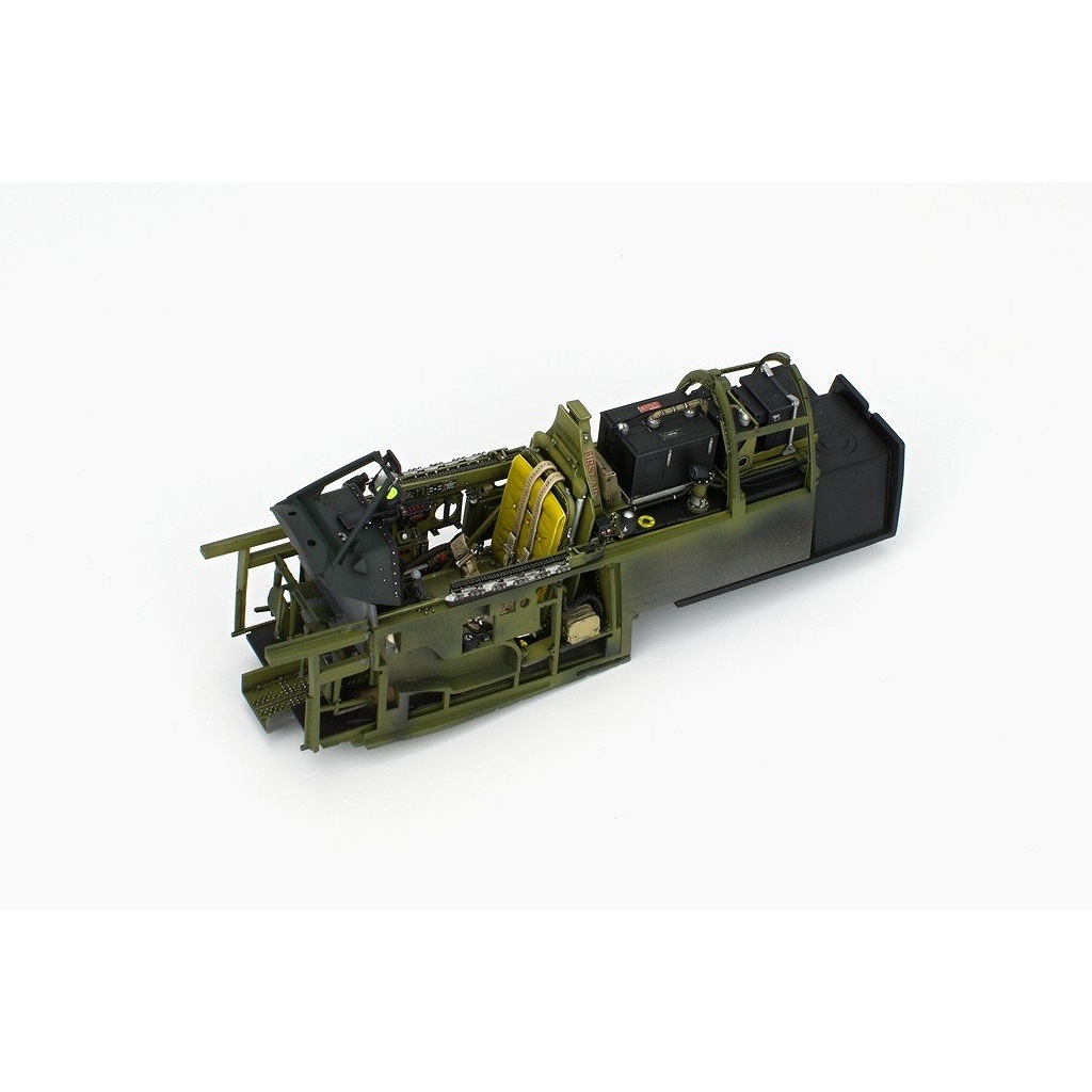 �ڿ����ʡ�932011 1/32 �Ρ�������ꥫ�� P-51B �ޥ����� �������ϥ��֥�åɥ��ǥ������