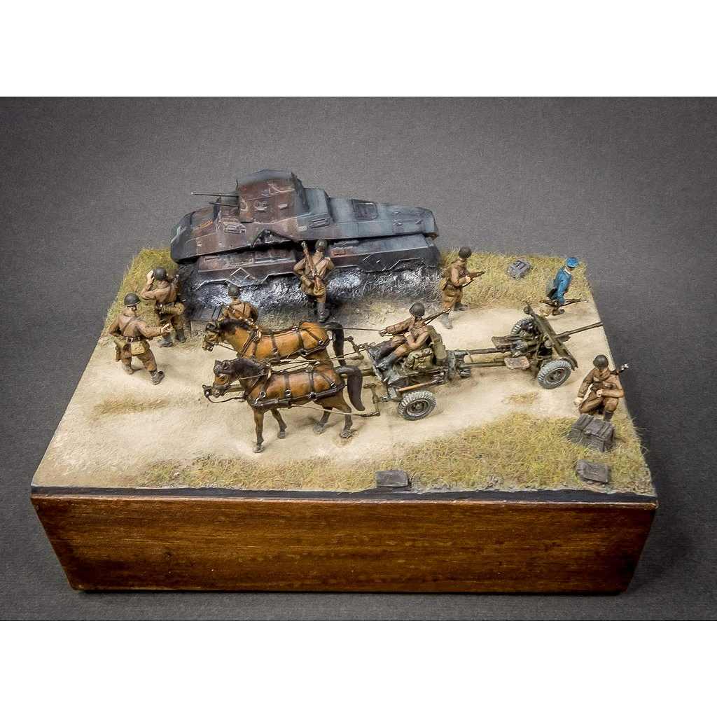 プラモデルの箱 D001 1/72 情景ベース 破棄された SdKfz 261 【140×90mm