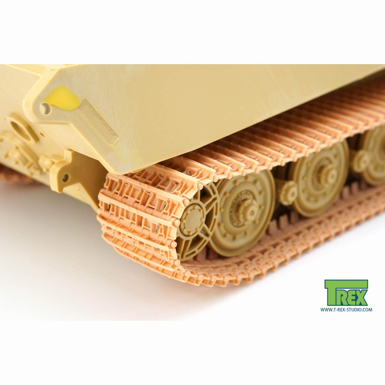 TR85057 1/35 WWII ドイツ キングタイガー 18枚歯起動輪用履帯