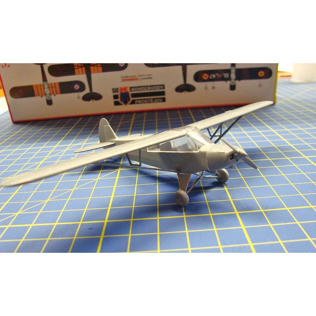 新製品】KPM0537 1/72 パイパー L-18C スーパーカッブ | KP モデルズ
