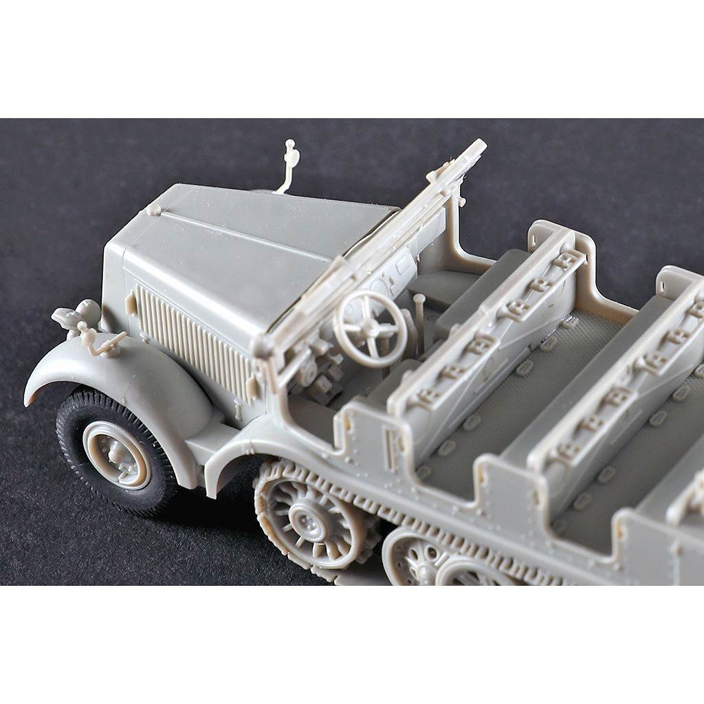 07403 1/72 �ɥ��ķ� Sd.kfz.8 12���ťϡ��եȥ�å�
